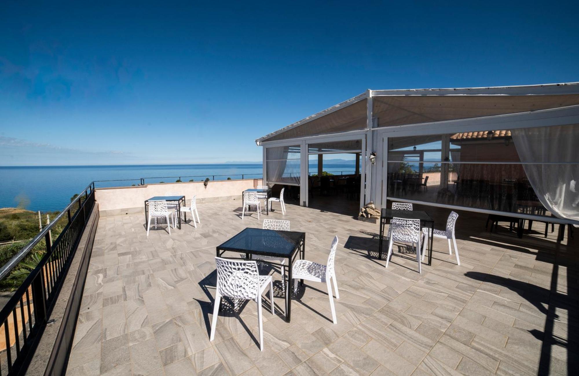 Unico Cannamele Escape Tropea By Life Resorts 帕尔盖利亚 外观 照片